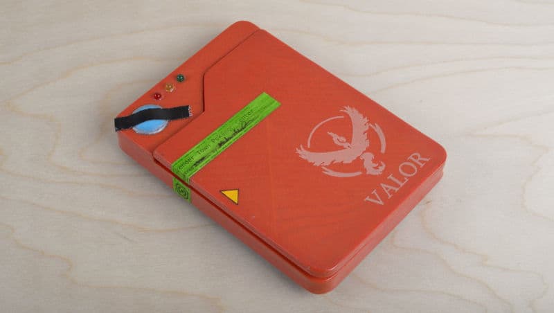 Pokédex Battery case