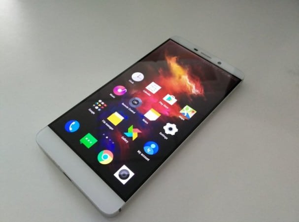 LeEco Le Max 2 Pro vs Surface Phone