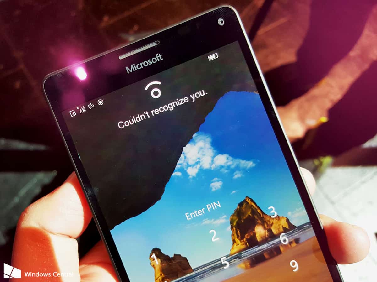 Lumia 950 XL iris scanner vs Galaxy Note 7 iris scanner