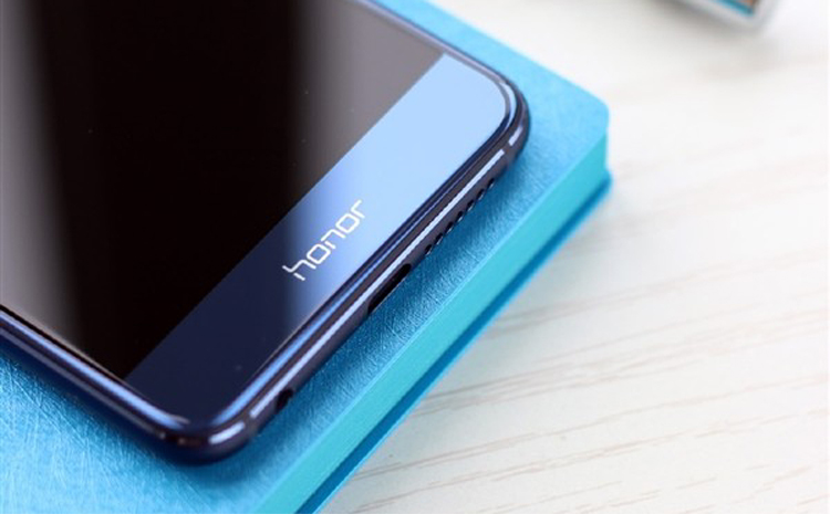 Lenovo Vibe P2 VS Huawei Honor 8