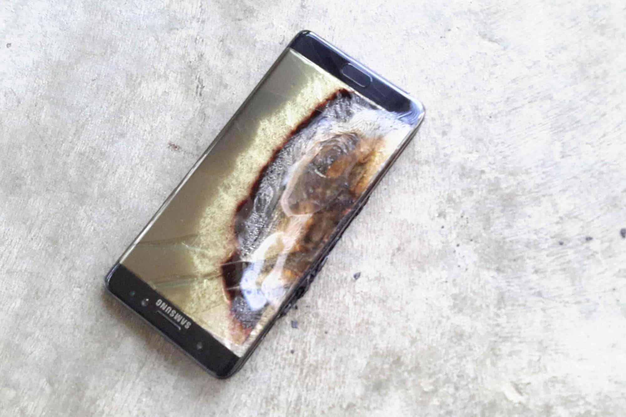 Samsung Galaxy S7 Edge exploded