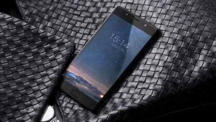 Doogee BL7000 smartphone