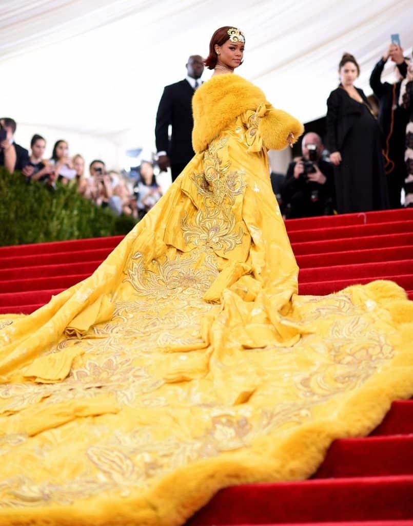  Rihanna, 2015 In Guo Pei Couture.