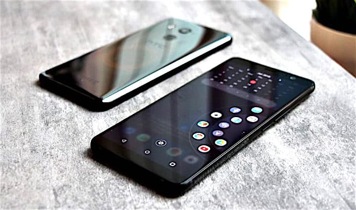 HTC R Pro vs Huawei Mate 20 Pro