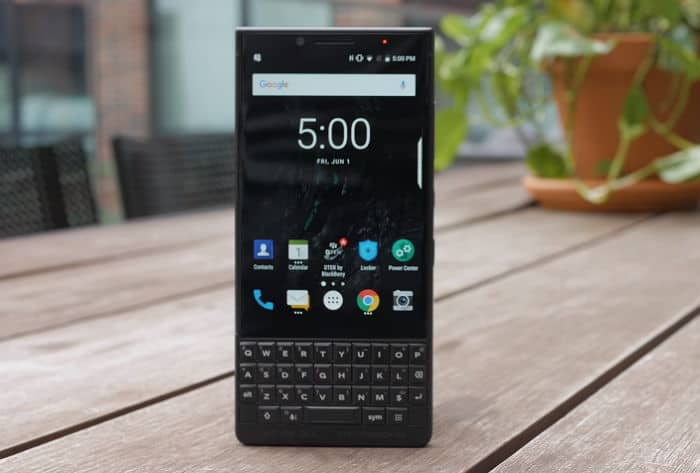 LG G7 ThinQ vs BlackBerry KEY2
