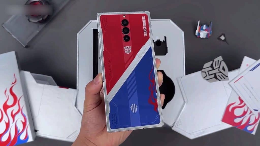 Transformers-themed phone